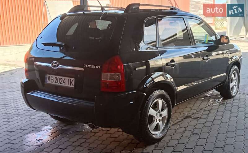 Позашляховик / Кросовер Hyundai Tucson 2006 в Тульчині