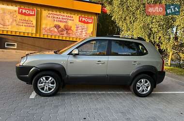 Позашляховик / Кросовер Hyundai Tucson 2008 в  фото 8 Позашляховик / Кросовер Hyundai Tucson 2008 в