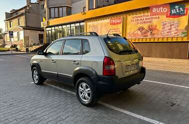 Позашляховик / Кросовер Hyundai Tucson 2008 в  фото 13 Позашляховик / Кросовер Hyundai Tucson 2008 в