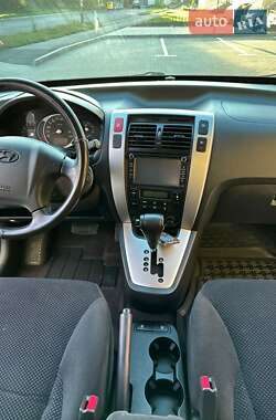 Позашляховик / Кросовер Hyundai Tucson 2008 в  фото 26 Позашляховик / Кросовер Hyundai Tucson 2008 в