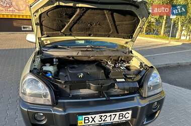 Позашляховик / Кросовер Hyundai Tucson 2008 в  фото 50 Позашляховик / Кросовер Hyundai Tucson 2008 в