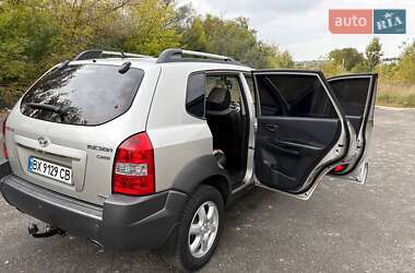 Внедорожник / Кроссовер Hyundai Tucson 2008 в 