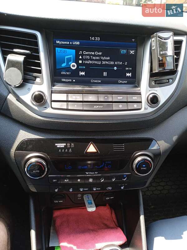 Позашляховик / Кросовер Hyundai Tucson 2015 в Долині