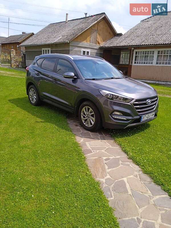 Позашляховик / Кросовер Hyundai Tucson 2015 в Долині