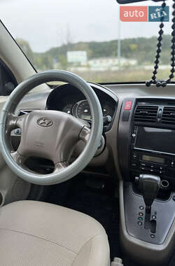 Внедорожник / Кроссовер Hyundai Tucson 2008 в 