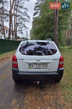 Внедорожник / Кроссовер Hyundai Tucson 2012 в 