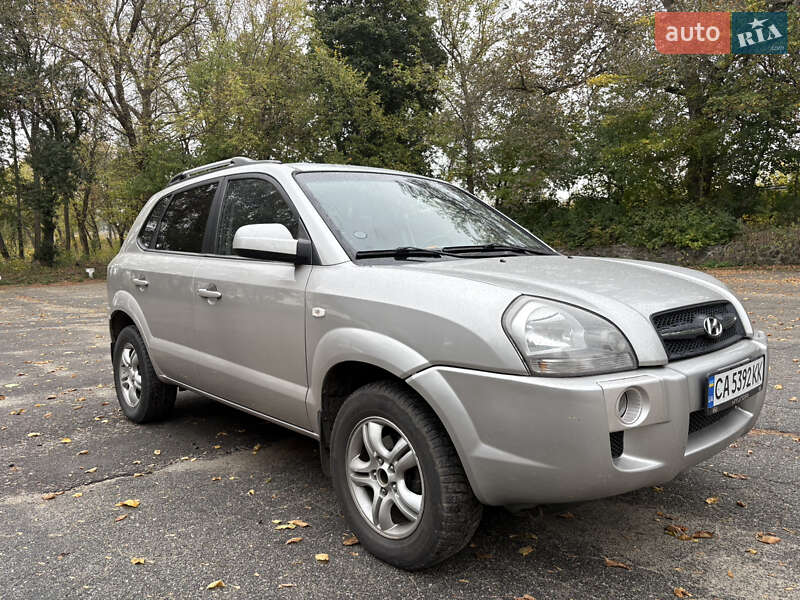Позашляховик / Кросовер Hyundai Tucson 2006 в Корсунь-Шевченківському