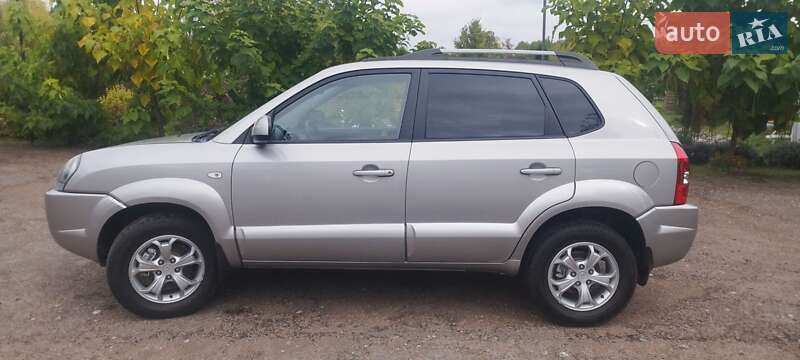 Внедорожник / Кроссовер Hyundai Tucson 2008 в Бердичеве фото 8 Внедорожник / Кроссовер Hyundai Tucson 2008 в Бердичеве