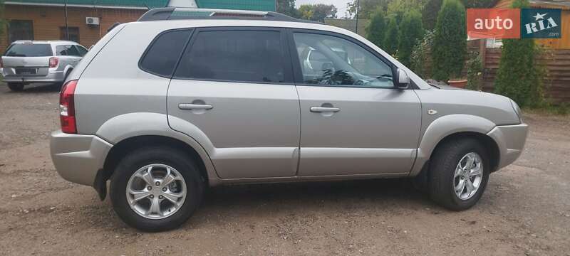 Внедорожник / Кроссовер Hyundai Tucson 2008 в Бердичеве фото 18 Внедорожник / Кроссовер Hyundai Tucson 2008 в Бердичеве