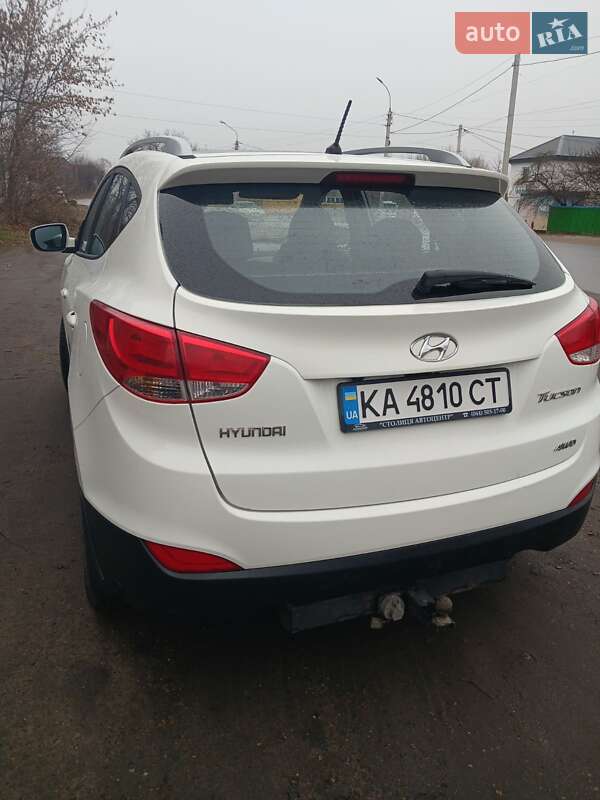 Позашляховик / Кросовер Hyundai Tucson 2010 в Золотоноші