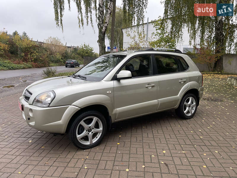 Внедорожник / Кроссовер Hyundai Tucson 2009 в Ровно