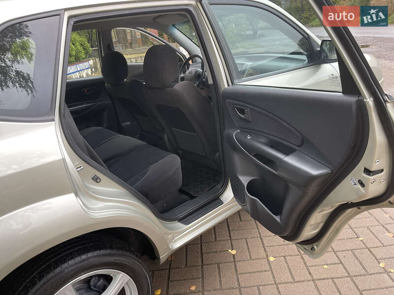 Внедорожник / Кроссовер Hyundai Tucson 2009 в Ровно