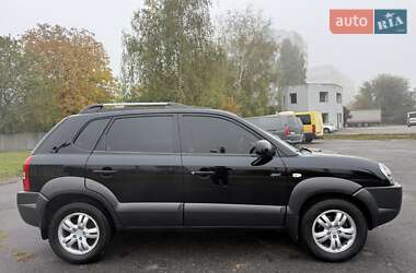 Внедорожник / Кроссовер Hyundai Tucson 2008 в 