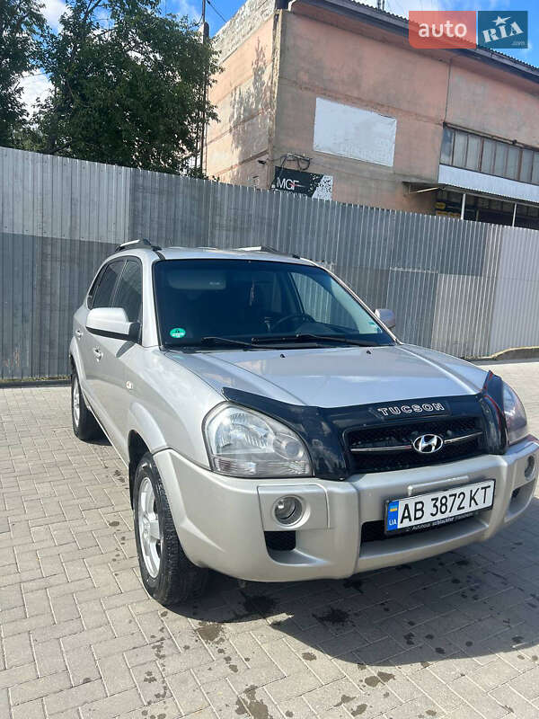 Позашляховик / Кросовер Hyundai Tucson 2006 в Шаргороді