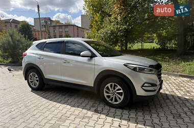Позашляховик / Кросовер Hyundai Tucson 2016 в Чернівцях