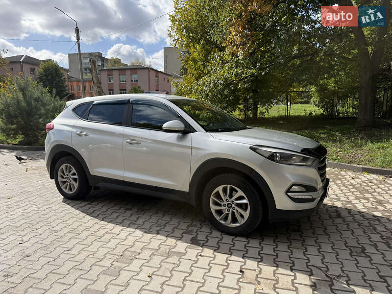 Внедорожник / Кроссовер Hyundai Tucson 2016 в Черновцах фото 3 Внедорожник / Кроссовер Hyundai Tucson 2016 в Черновцах