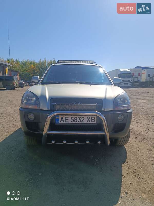 Позашляховик / Кросовер Hyundai Tucson 2005 в Павлограді фото Позашляховик / Кросовер Hyundai Tucson 2005 в Павлограді