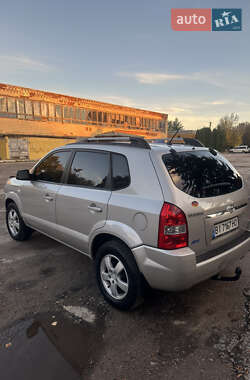 Внедорожник / Кроссовер Hyundai Tucson 2006 в 