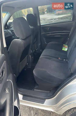 Внедорожник / Кроссовер Hyundai Tucson 2006 в 