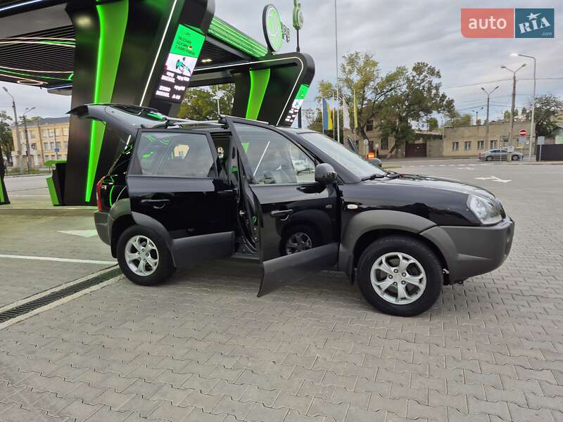 Внедорожник / Кроссовер Hyundai Tucson 2009 в Одессе фото 66 Внедорожник / Кроссовер Hyundai Tucson 2009 в Одессе
