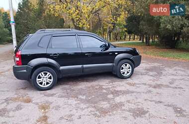 Внедорожник / Кроссовер Hyundai Tucson 2008 в 