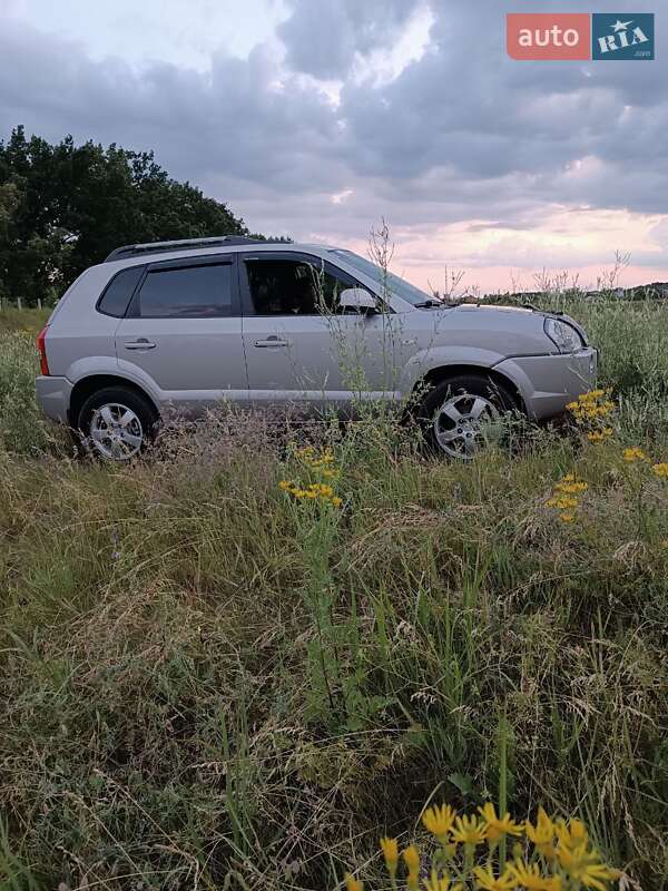 Внедорожник / Кроссовер Hyundai Tucson 2007 в Лубнах