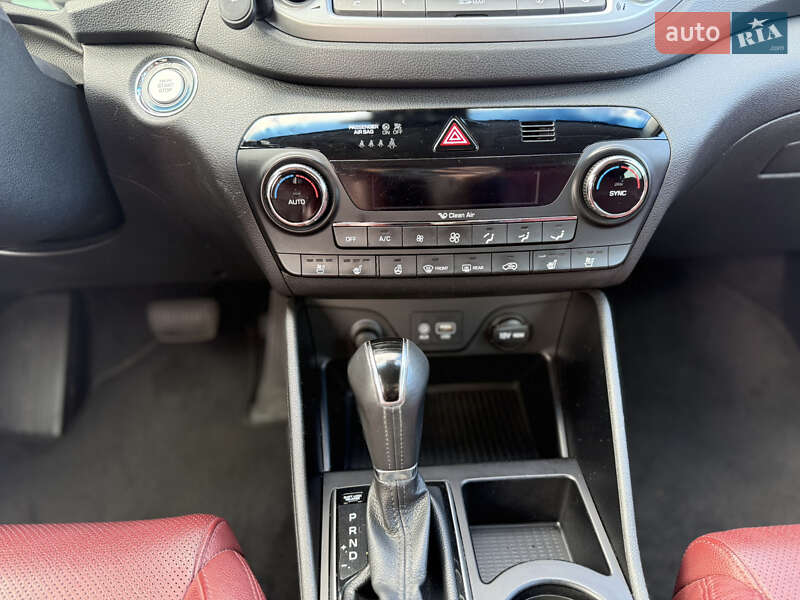 Позашляховик / Кросовер Hyundai Tucson 2017 в Запоріжжі