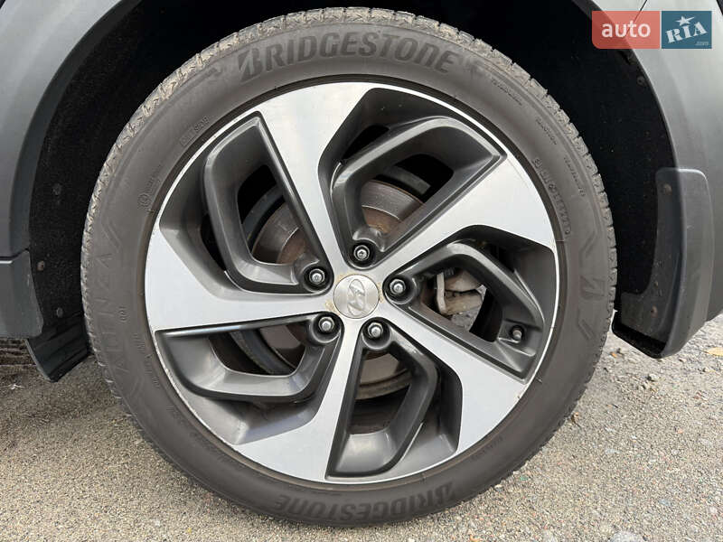 Позашляховик / Кросовер Hyundai Tucson 2017 в Запоріжжі