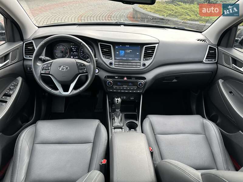 Позашляховик / Кросовер Hyundai Tucson 2015 в Луцьку