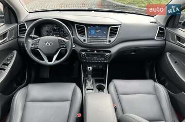 Внедорожник / Кроссовер Hyundai Tucson 2015 в 