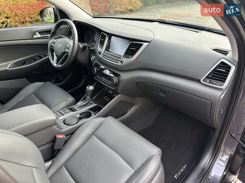 Позашляховик / Кросовер Hyundai Tucson 2015 в Луцьку