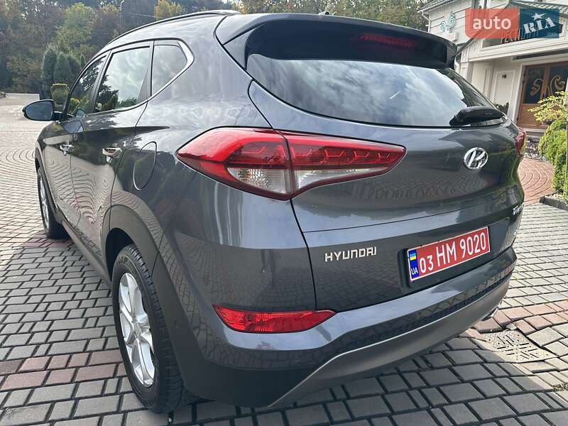 Позашляховик / Кросовер Hyundai Tucson 2015 в Луцьку