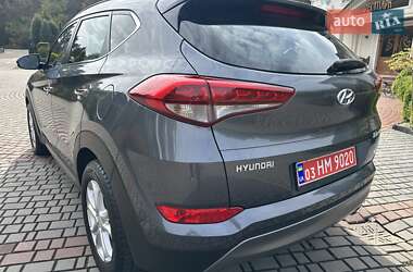 Внедорожник / Кроссовер Hyundai Tucson 2015 в 