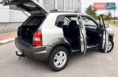 Внедорожник / Кроссовер Hyundai Tucson 2007 в 