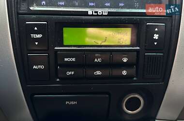 Внедорожник / Кроссовер Hyundai Tucson 2007 в 