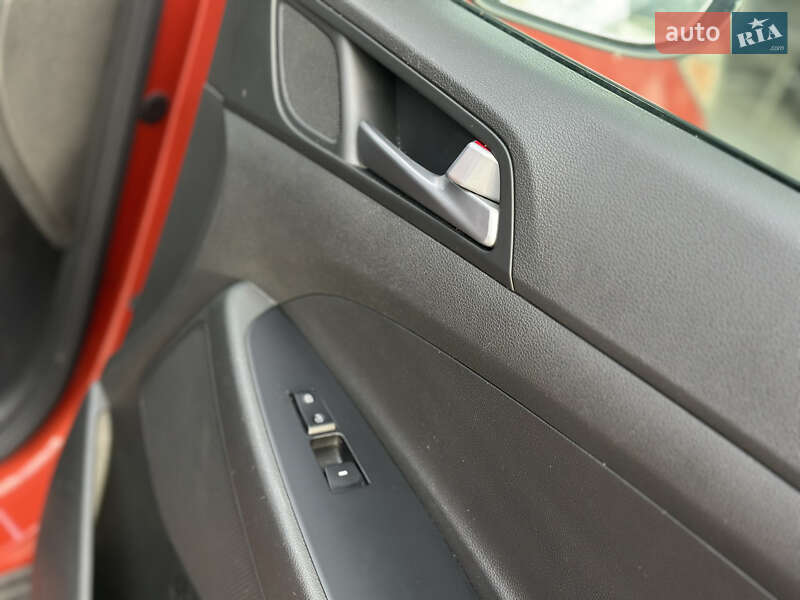 Внедорожник / Кроссовер Hyundai Tucson 2016 в Владимире фото 68 Внедорожник / Кроссовер Hyundai Tucson 2016 в Владимире