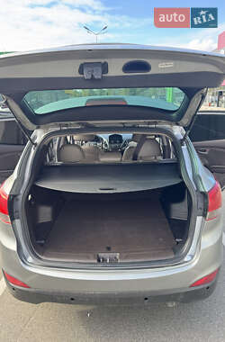 Внедорожник / Кроссовер Hyundai Tucson 2014 в 