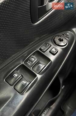 Внедорожник / Кроссовер Hyundai Tucson 2008 в 