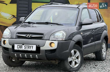 Внедорожник / Кроссовер Hyundai Tucson 2009 в 