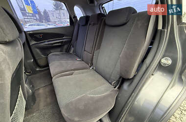 Внедорожник / Кроссовер Hyundai Tucson 2009 в 