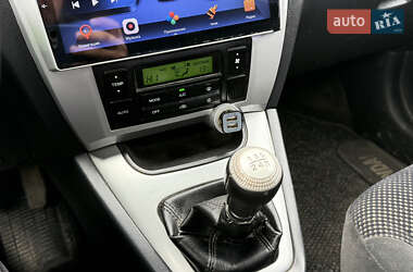 Внедорожник / Кроссовер Hyundai Tucson 2009 в 