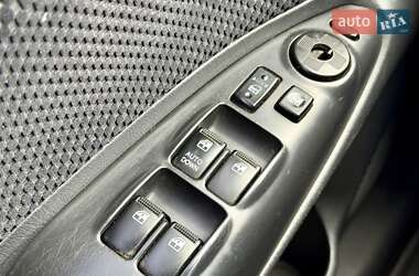 Внедорожник / Кроссовер Hyundai Tucson 2009 в 