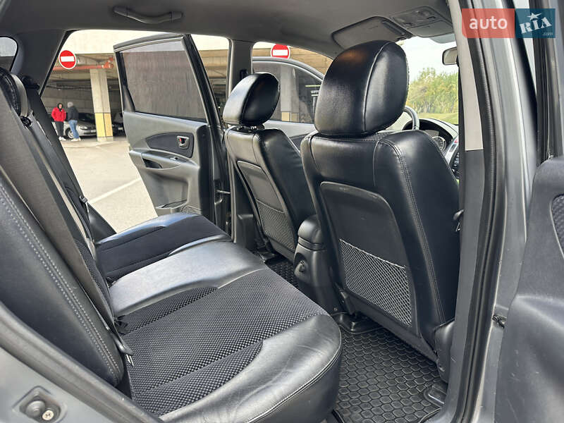 Внедорожник / Кроссовер Hyundai Tucson 2011 в Киеве