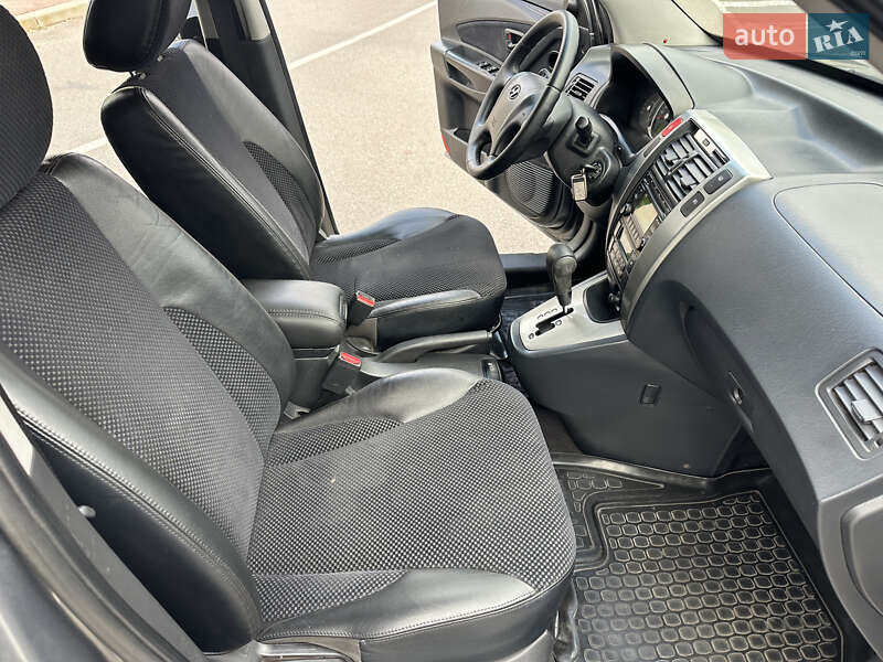 Внедорожник / Кроссовер Hyundai Tucson 2011 в Киеве