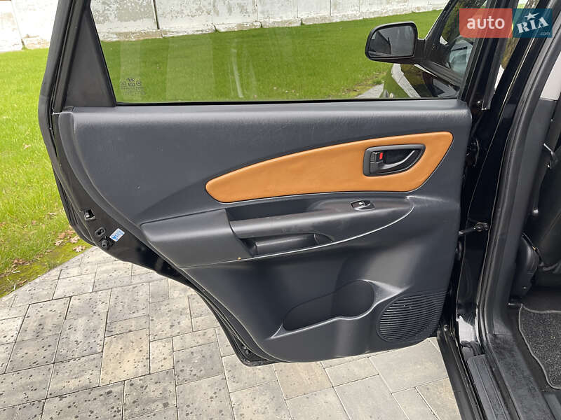 Позашляховик / Кросовер Hyundai Tucson 2006 в Луцьку