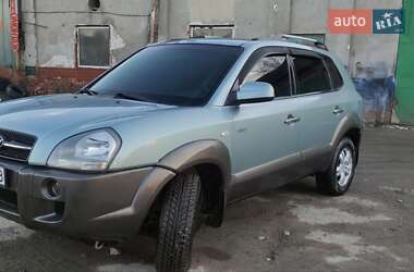 Внедорожник / Кроссовер Hyundai Tucson 2006 в 