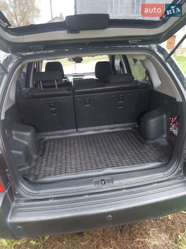 Позашляховик / Кросовер Hyundai Tucson 2008 в Львові фото 10 Позашляховик / Кросовер Hyundai Tucson 2008 в Львові