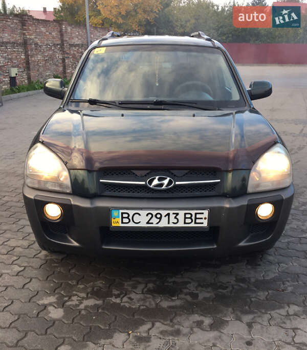 Внедорожник / Кроссовер Hyundai Tucson 2007 в 