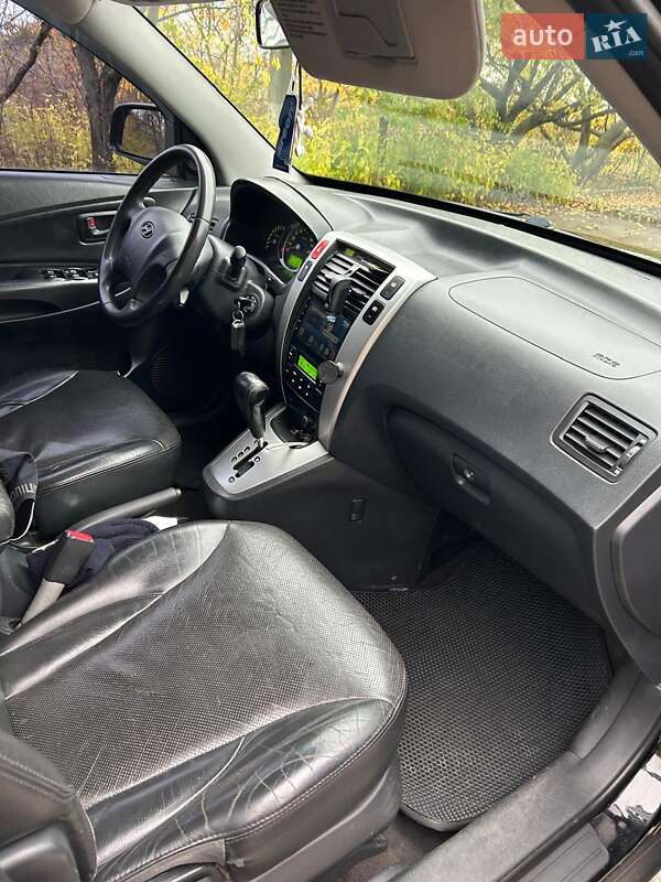 Внедорожник / Кроссовер Hyundai Tucson 2008 в Богодухове