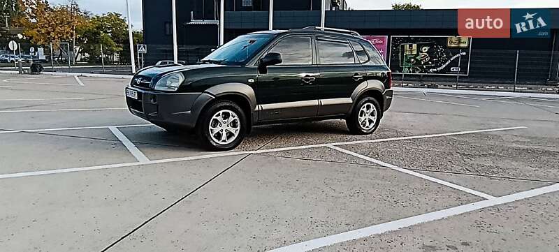 Позашляховик / Кросовер Hyundai Tucson 2008 в 